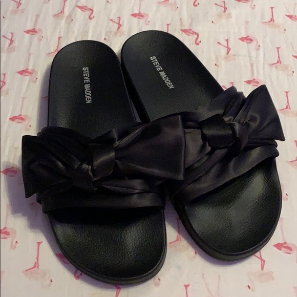 Steve Madden Shoes - Steve Madden Black Bow Slides